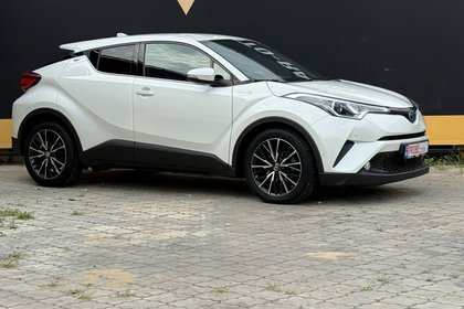 2017 TOYOTA - C-HR